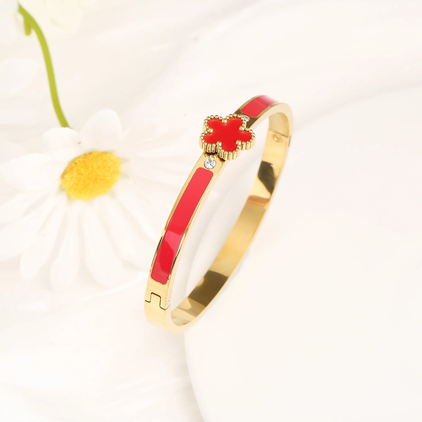 6 Farben Klassisch Luxuriös Edelstahl Fünfblattblume Offener Armreif Schlicht für Damen Mädchen Party Trend Emaille Schmuck Kleeblatt