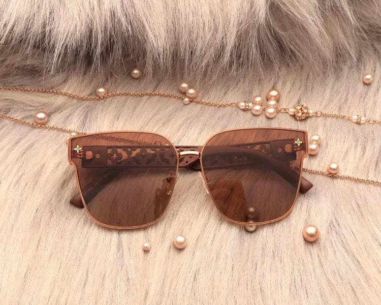 2024 neue Top-Luxus-Mode-Sonnenbrillen für Damen im trendigen Street Style, hochwertige Anti-Ultraviolett-Sonnenbrillen (DS-8829)