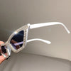 KLASSNUM Luxuriöse Cat-Eye-Sonnenbrille für Damen und Herren, modische Diamant-Dreieck-Marken-Designer-Glitzer-Sonnenbrille UV400 Shades Brille