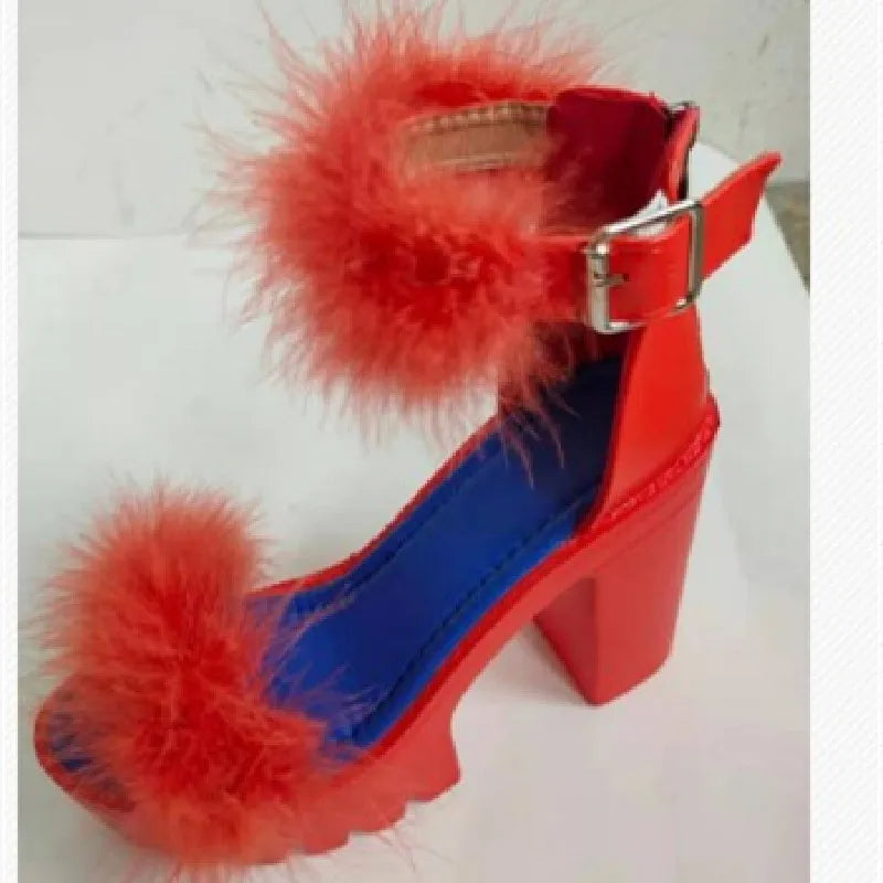 Neue Damen-Sommersandalen, grobabsätzige Pelzgummi-Sandalen, Plateau-Absätze, Mary Janes Schuhe, High Heels, Lederschuhe
