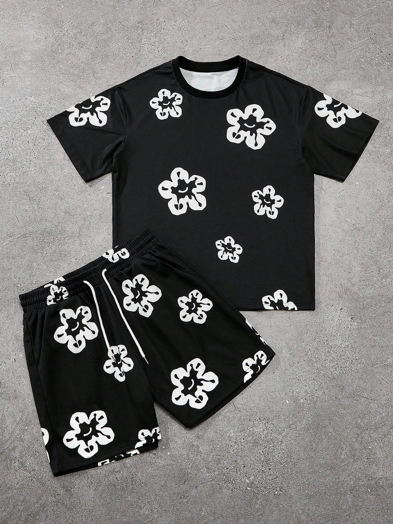 Fashion Men's Black and White Flower Graphic Print T-shirt Shorts 2-piece Set O-neck Short Sleeve Top Elastic Waist Shorts Set