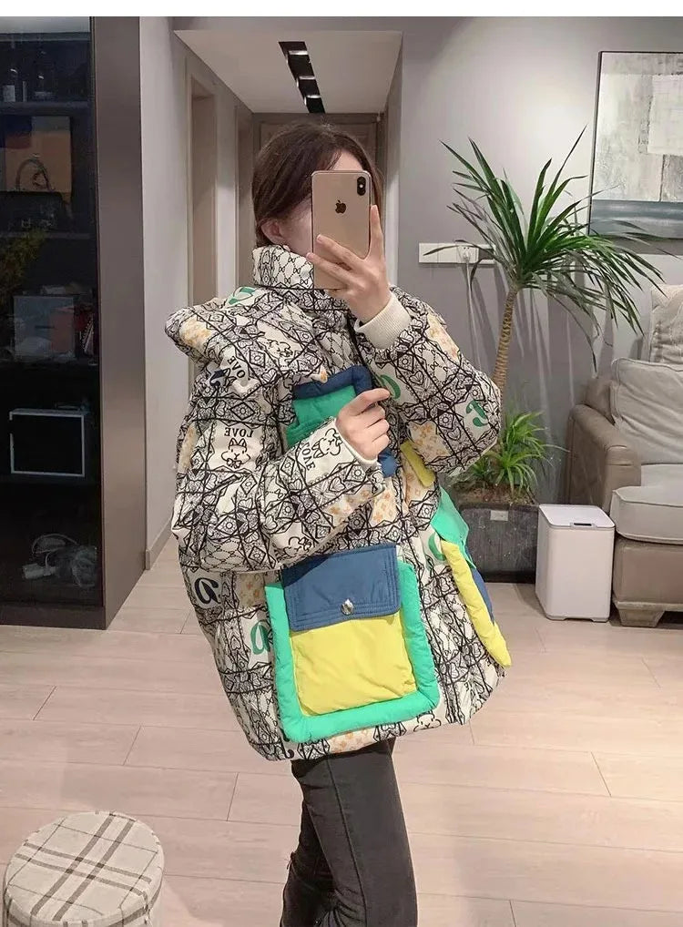 2023 Europäische Station Winter Neue Daunenjacke Damen Warm Mode Kurze Farb-Patchwork Graffiti dicke Weiße Entendaunenjacke