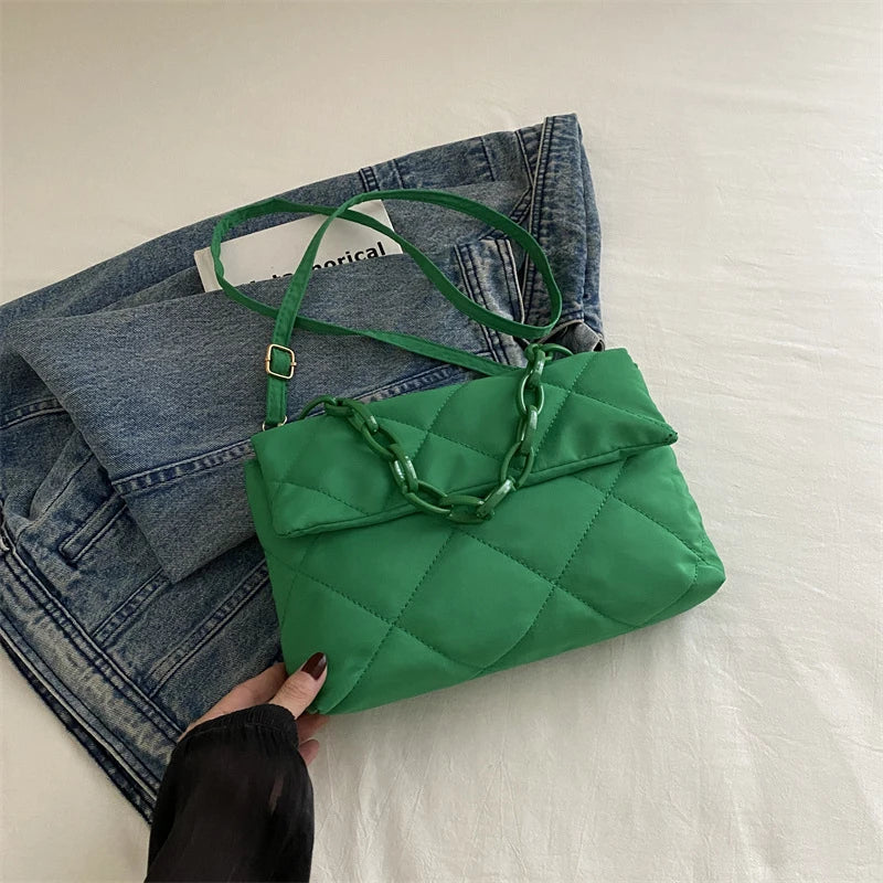 Acryl-Ketten-Umhängetaschen, quadratisch, lässig, Klappe, Damen-Pendeltaschen, gesteppt, All-Match, Winter, große Kapazität für Mädchen zum Einkaufen