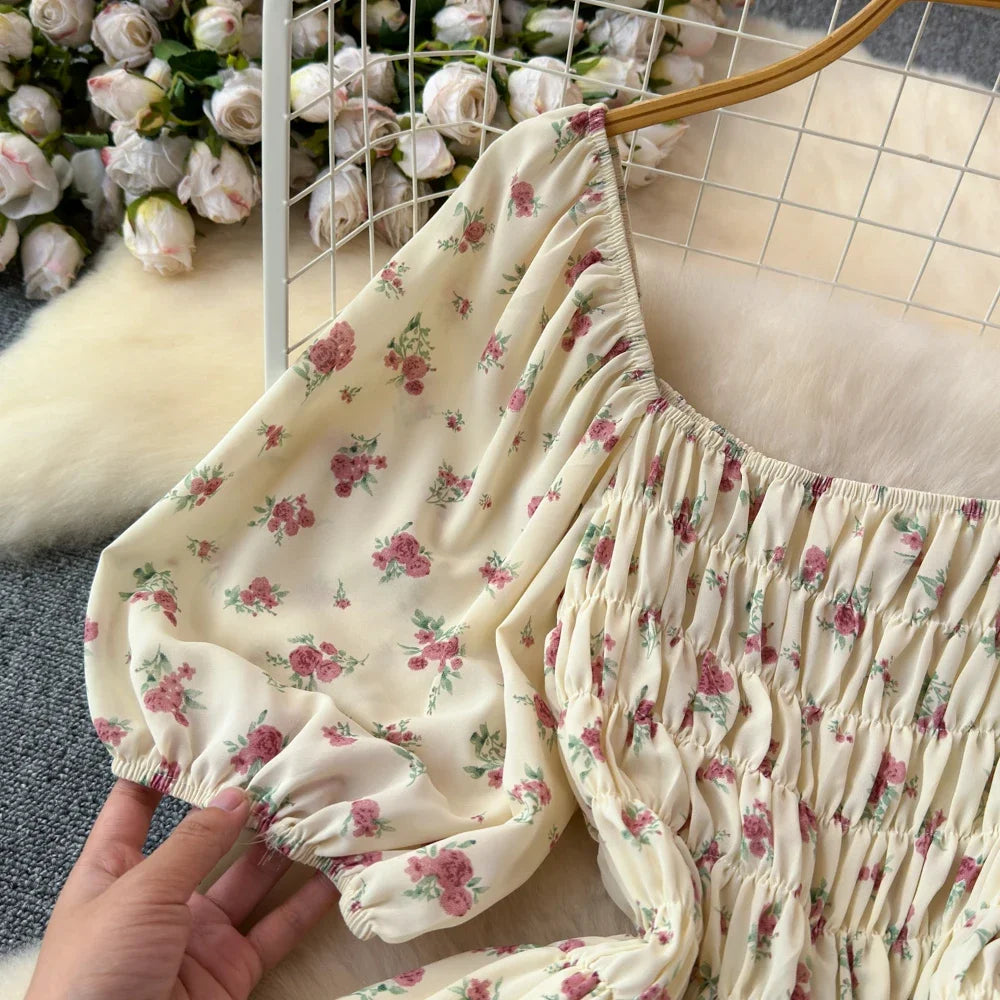 2024 Neues Sommer Blumenmuster Maxikleid Damen Vintage Eckiger Ausschnitt Geraffte Brust Schärpe Bandage Sommerkleid Partykleid