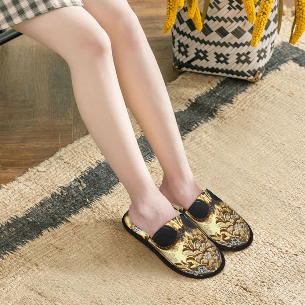 Custom Queen Of Absolutely Everything Gold Baroque Soft Memory Foam House Slippers Women Comfy Warm Anti-skid Sole Slipper