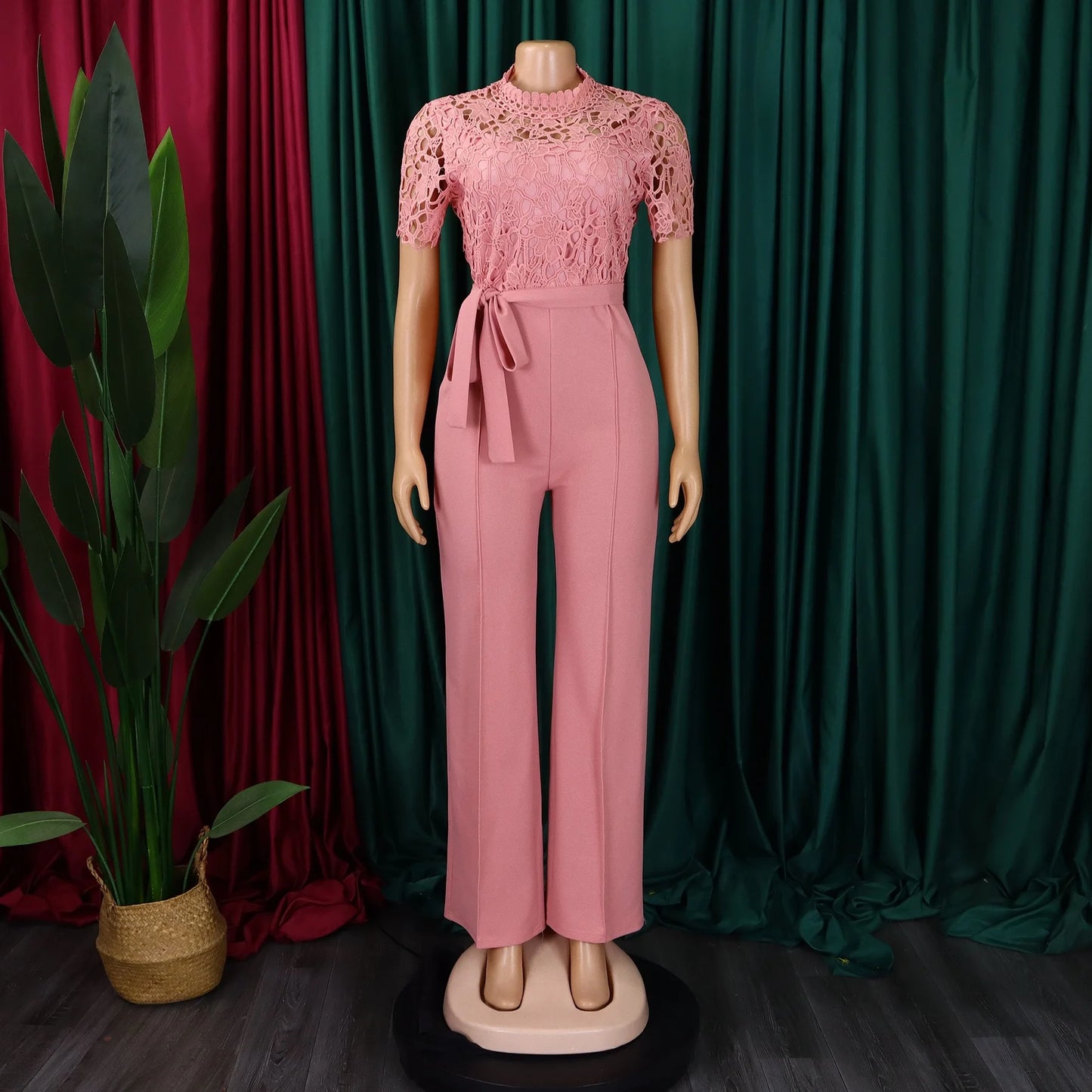 Elegante Jumpsuits & Rompers für Damen Rundhals Spitze Patchwork Kurzarm Gürtel Hohe Taille Luxus Geburtstagsparty Abend Outfit