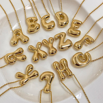 Greatera Goldfarbene klobige Ballon-Blasen-Anfangsbuchstaben-Anhänger-Halsketten für Frauen, personalisierter Schmuck