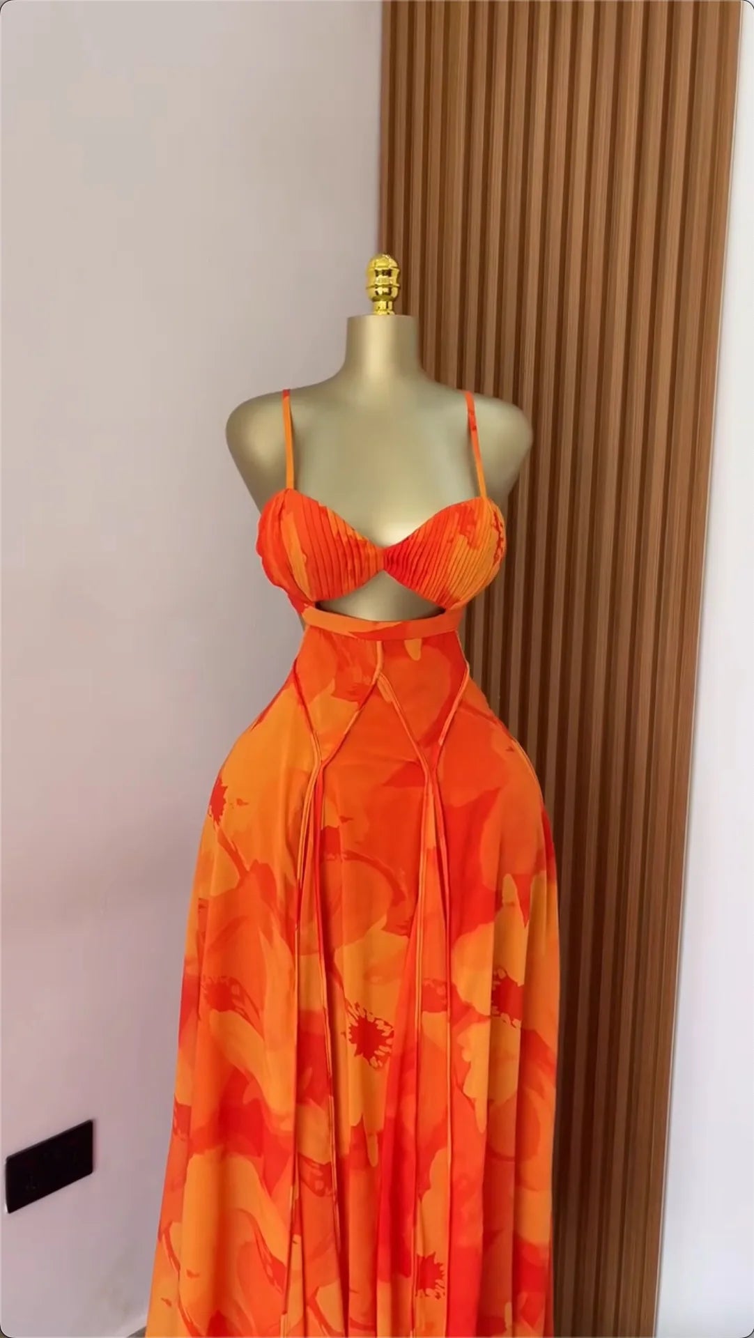 CM.YAYA Damen Blumenmuster Trägerloser Rückenfreier BH Vorne Großes Swing Maxi Langes Kleid 2025 Vintage Sexy Club Party Abendkleider