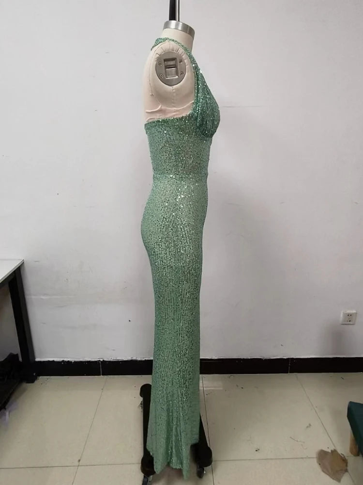 Sexy Neckholder Maxikleid mit tiefem V-Ausschnitt, Pailletten, Damen, Grün, Ärmellos, Rückenfrei, Pailletten, Schlankes langes Kleid, Celebrity Partykleider