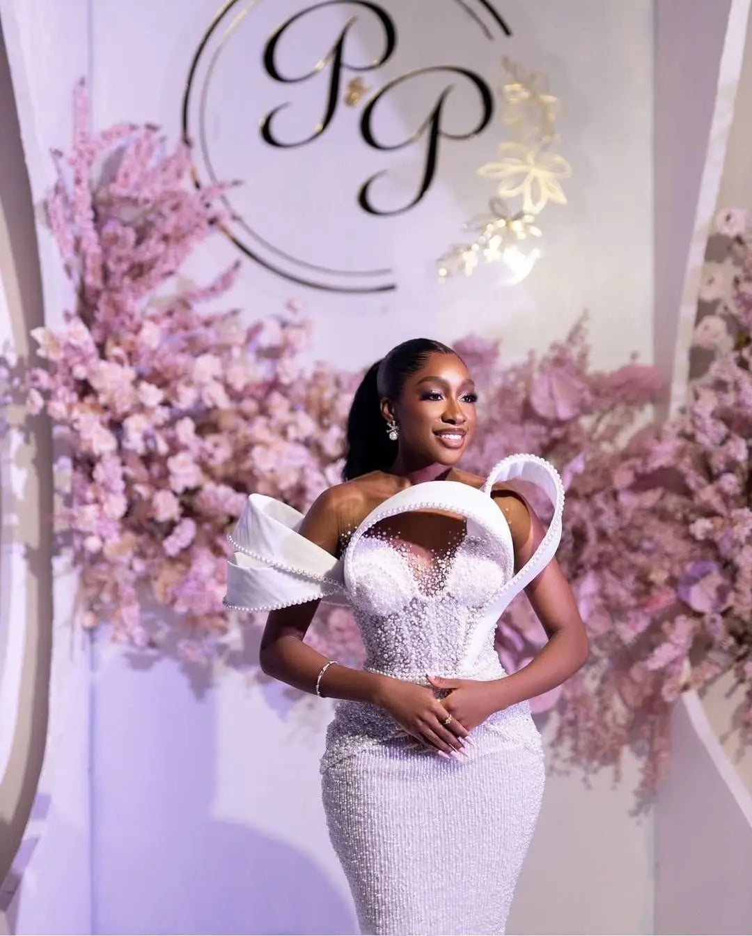 Maßgeschneiderte Perlen-Hochzeitskleider Pailletten Meerjungfrauen-Brautkleider Perlenstickerei Maßgeschneiderte Schmale Prinzessin Schleppe Brautkleid Vestidos
