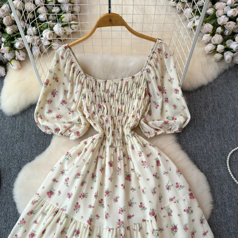 2024 Neues Sommer Blumenmuster Maxikleid Damen Vintage Eckiger Ausschnitt Geraffte Brust Schärpe Bandage Sommerkleid Partykleid
