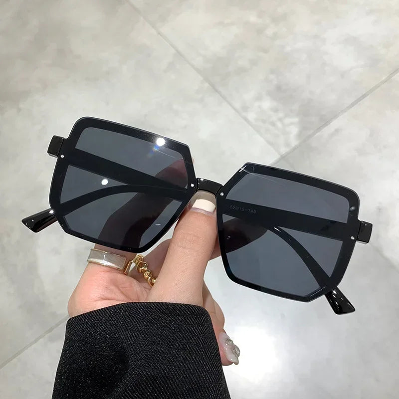 Damen Polygon Sonnenbrille Damen Klassisch Vintage Kleine Fassung Neue Sonnenbrille Outdoor Autofahren Modebrille UV400 Oculos De Sol