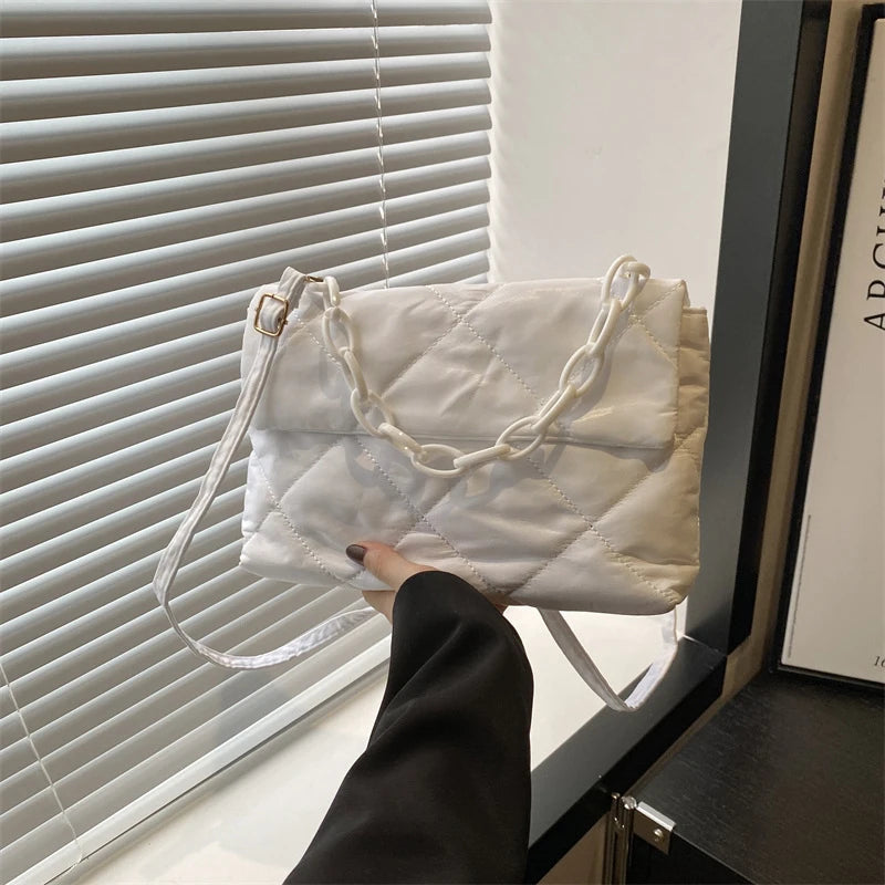 Acryl-Ketten-Umhängetaschen, quadratisch, lässig, Klappe, Damen-Pendeltaschen, gesteppt, All-Match, Winter, große Kapazität für Mädchen zum Einkaufen