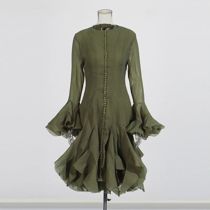 TWOTWINSTYLE Damenkleid Unregelmäßig Gefaltet Patchwork Mode Lang Laternenärmel Tailliertes Minikleid 2024 Neue Kleidung