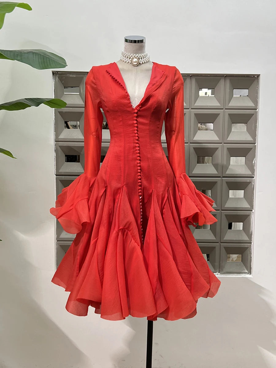 TWOTWINSTYLE Damenkleid Unregelmäßig Gefaltet Patchwork Mode Lang Laternenärmel Tailliertes Minikleid 2024 Neue Kleidung