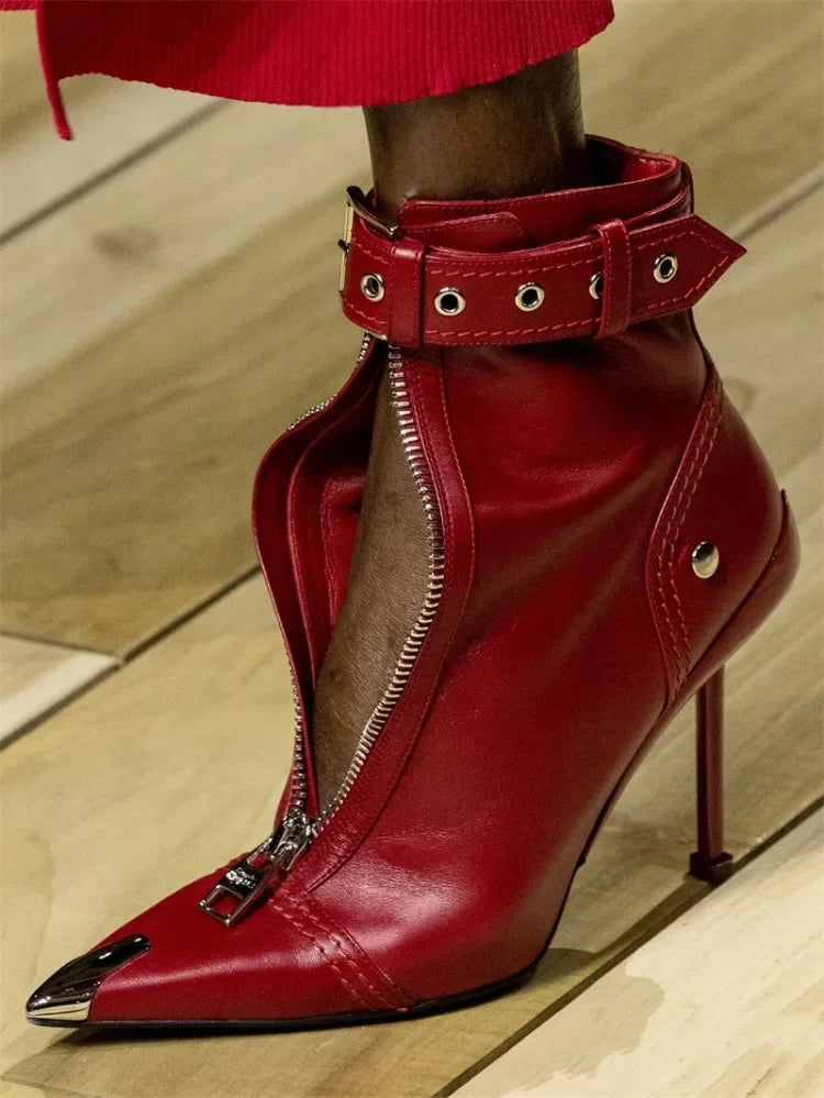 Gürtelschnalle Reißverschluss vorne Modenschau Stiefeletten Damen Herbst Winter Neu Spitz Metallverzierung Rote High Heels Ankle Boots