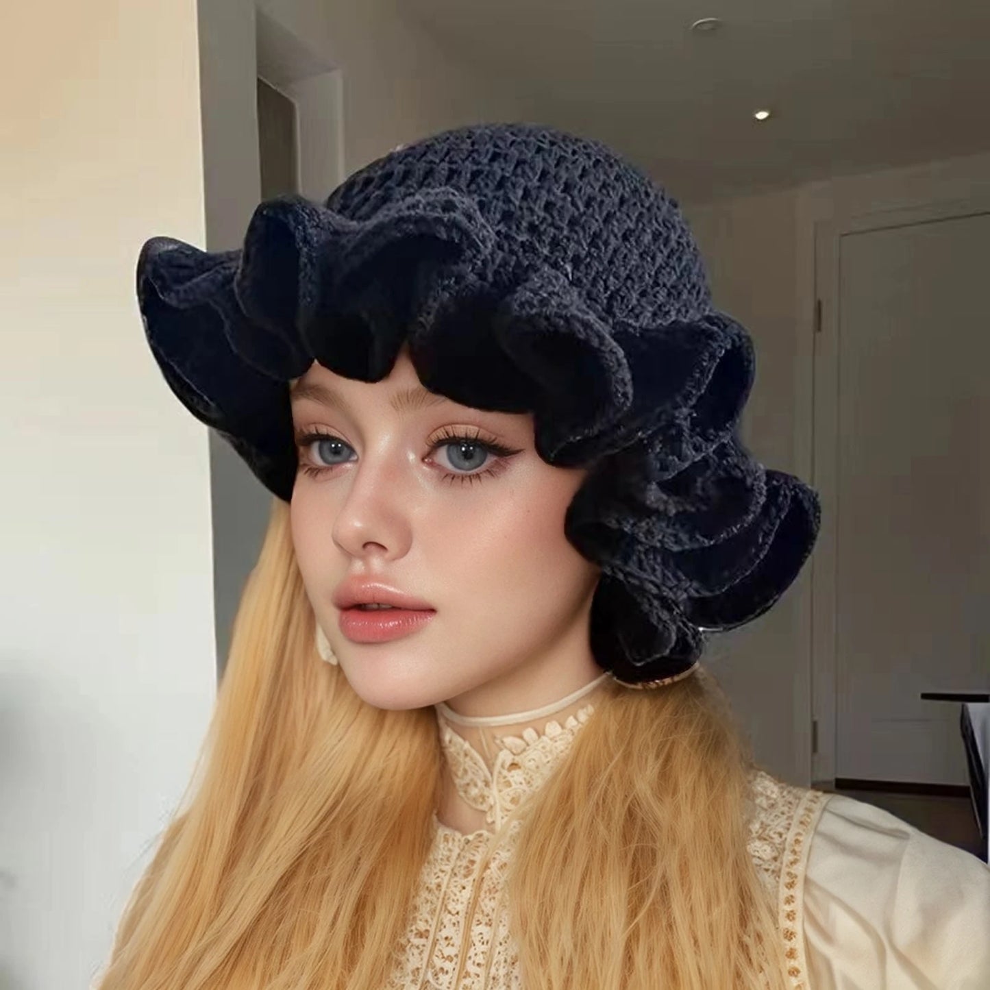 Handgestrickte Mütze mit plissierten Rüschenkanten und Spitze für Damen und Herren, originelle und kreative Mütze für Erwachsene