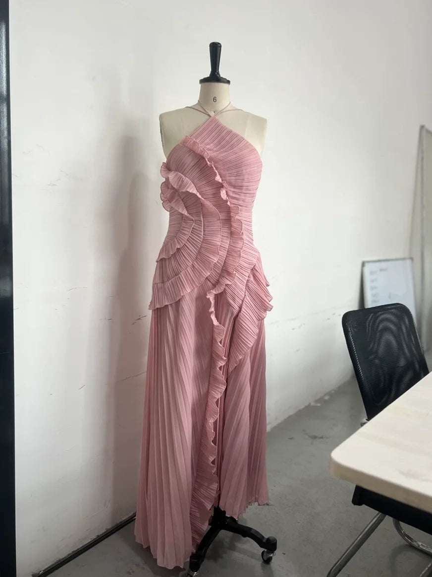 Chic pleated halter neck long vacation dress high quality purple strapless Lotus Edge Maxi Dress 2026 New Lady Vacation Gowns