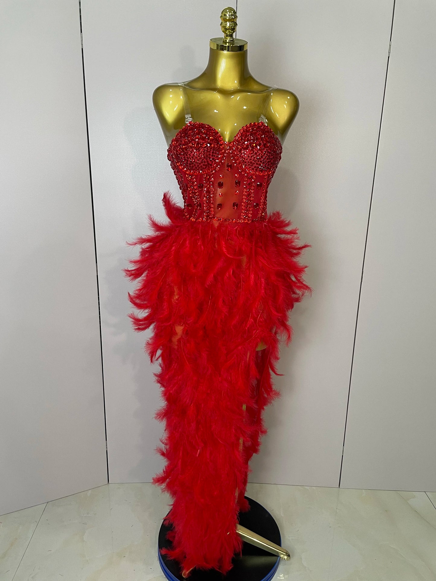 Stock 2025 Women Sexy Sparkly Rhinestone Mesh Feather Long Dress Elegant Evening Party Celebrate Birthday Performance Costume