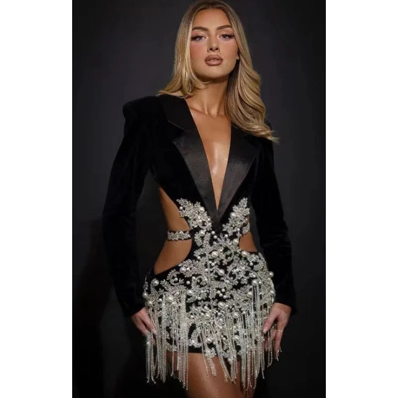 2024 Luxus Diamanten Quasten Sexy Cut-Out Gekerbte Schwarze Minikleid Damen Abendparty Vestido Feiern Club Party Outfit