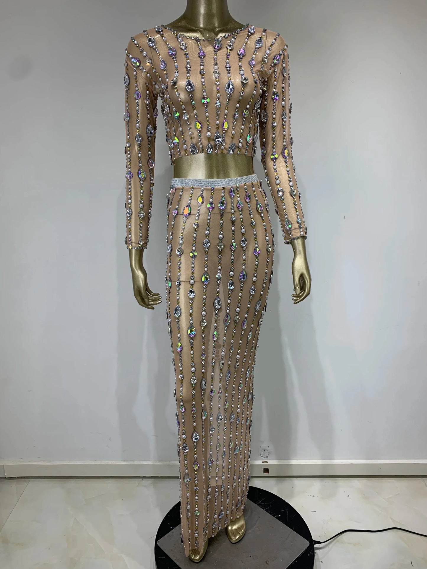Festival-Outfit Damen High-End-Mode Nude-farbenes Strass-Mesh-Langarm-Crop-Top mit Rundhalsausschnitt und lange Röcke Gala zweiteiliges Set