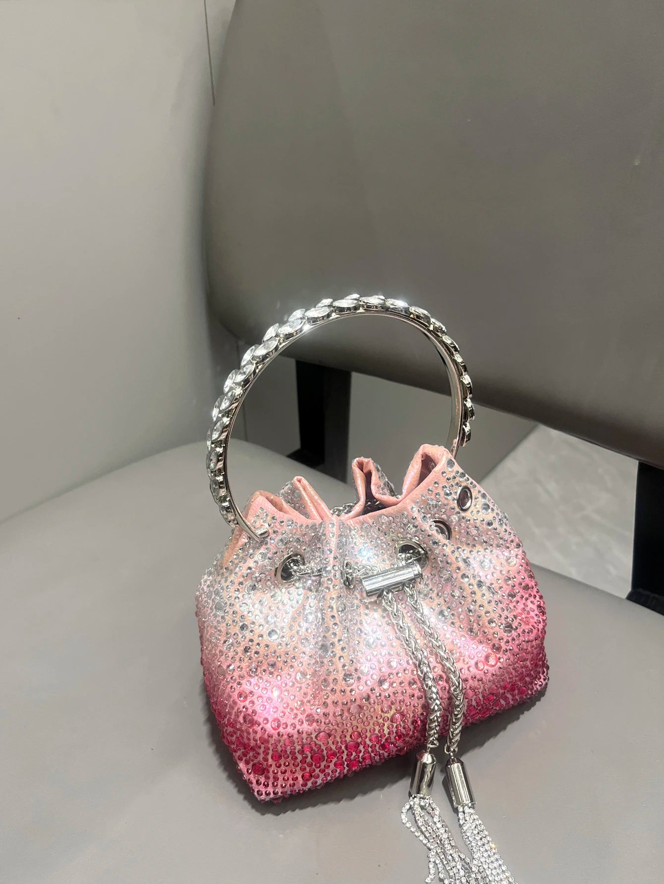 Handhabung Strasssteine Abend-Clutch-Tasche Geldbörsen und Handtasche Luxus Designer Umhängetasche Glänzende Kristall-Clutch-Geldbörse Eimer-Tasche