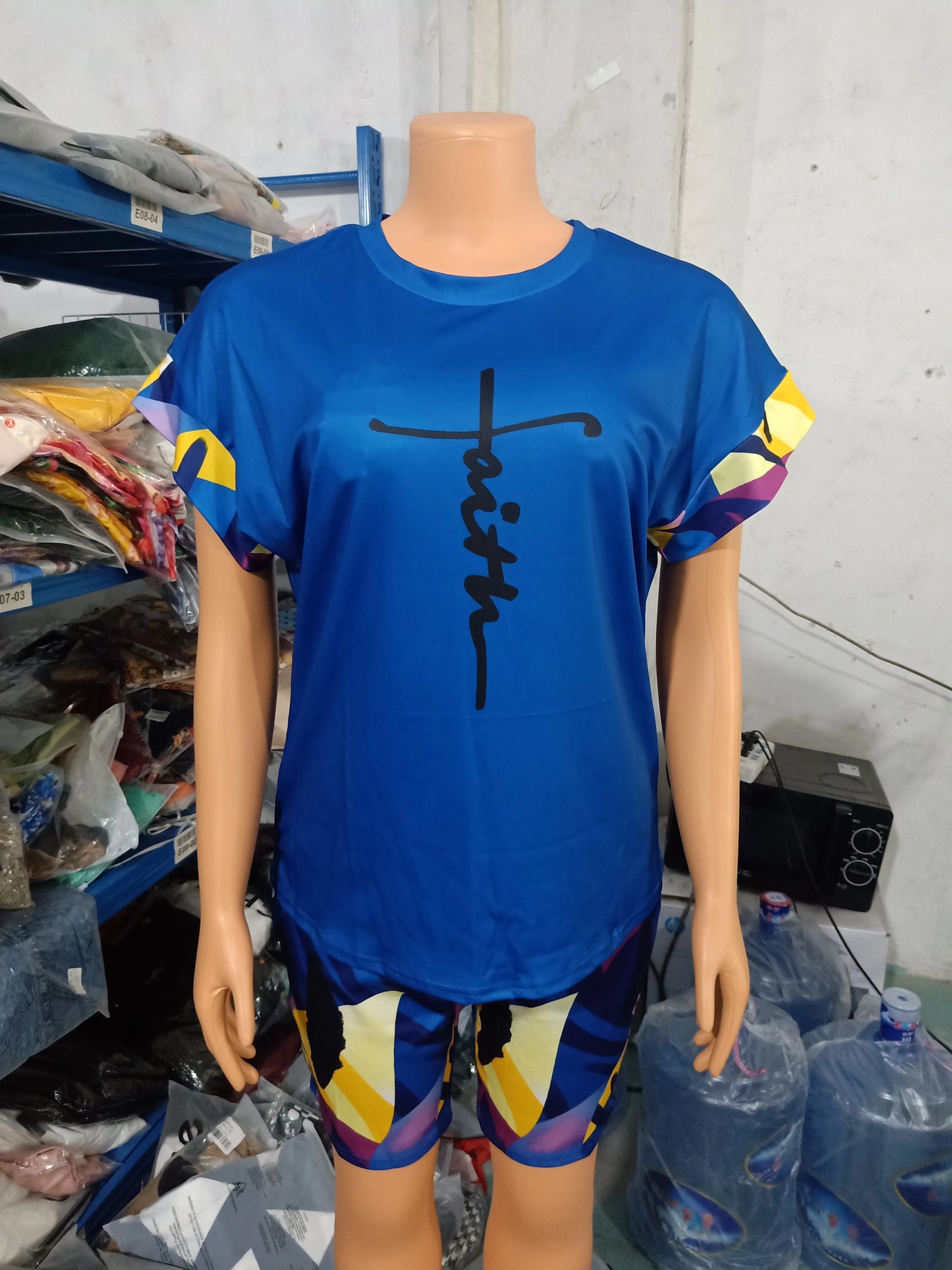 Two Piece Sets Womens Outifits Summer Fashion Design Pin Digital Print Round Neck Short Sleeved Top & Casual Skinny Shorts Set