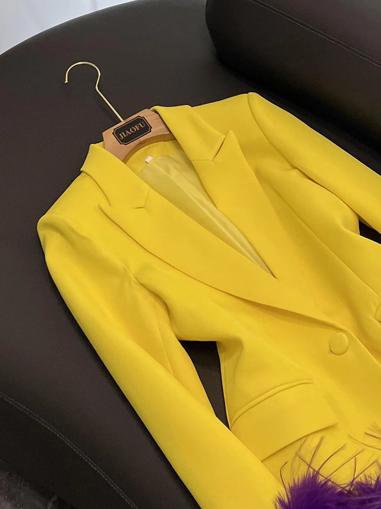TWOTWINSTYLE Neue Hit Color Chic Blazer für Damen, gekerbter Kragen, lange Ärmel, Patchwork Federn Fashion Blazer Damen KJA524948