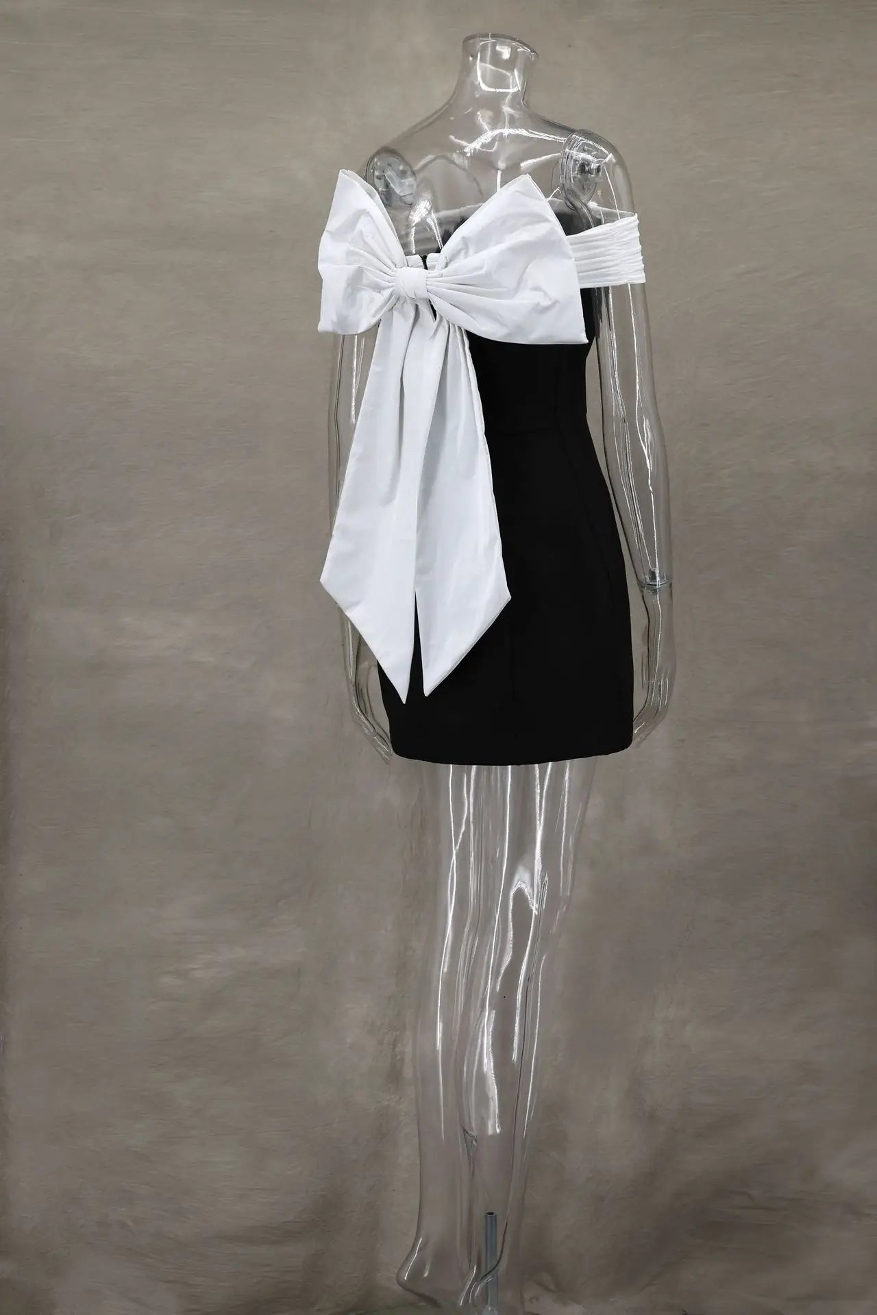 Damen Trägerloses Rückenfreies Kurzes Kleid Elegant Sexy Off Shoulder Ärmellose Kleider 2025 Damen Abendparty Geburtstagskleider Schwarz