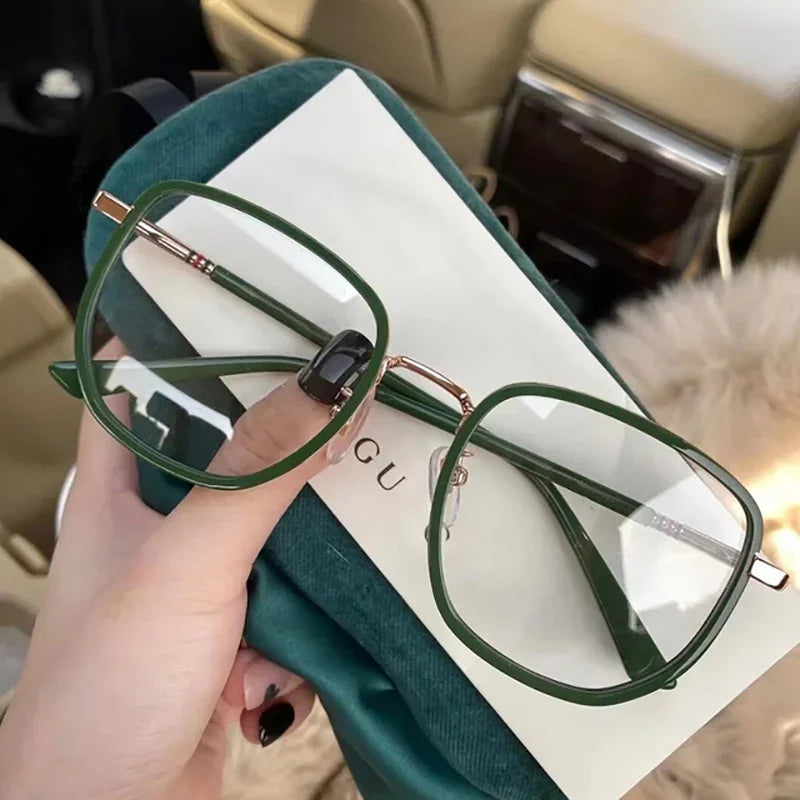 Ultraleichte Blaulichtfilter-Brille für Mädchen, Retro-Grüner Rahmen, schlichte Brille, Blaulichtfilter, transparente Brille für Damen