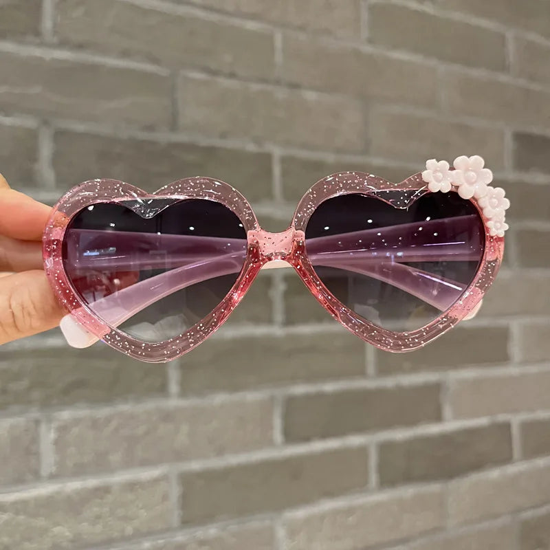 Girls Boys Love Heart Sunglasses Outdoor Sun Protection Children Lovely Flower Vintage Sun Glasses Classic Kids Eyewear UV400