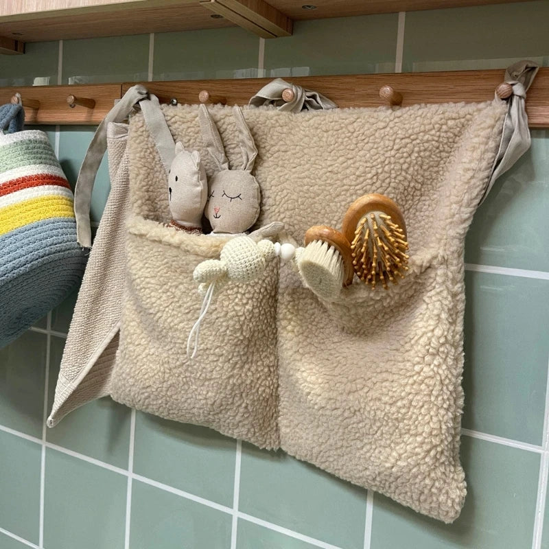Neuer dicker Plüsch Babybett Hängetasche Tragbare Doppeltaschen Neugeborenen-Bett Spielzeug Organizer Tasche Bettkopfteil Aufbewahrungstasche