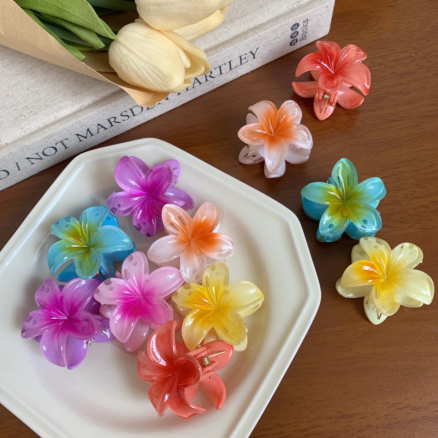 6Pcs Gradient Hair Clips New Flower Hair Claws Small Size Fashion Headwear Hairpin Crab Barrette Hair Accessories for Women