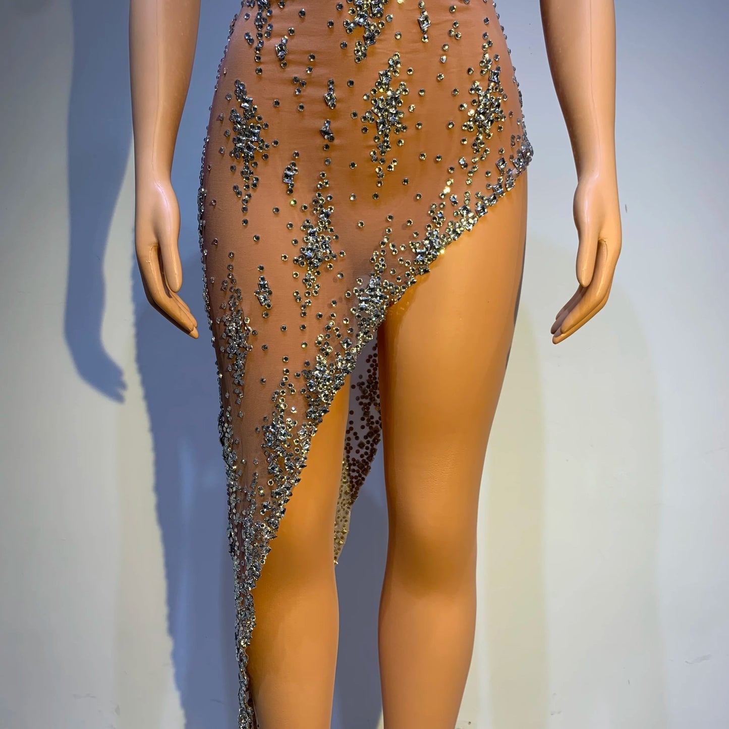 Sparkly Rhinestone V Neck Stretch Mesh Sexy See Through Dress Women 2024 Designer Party Celebrate Performance Costume Stage Wear