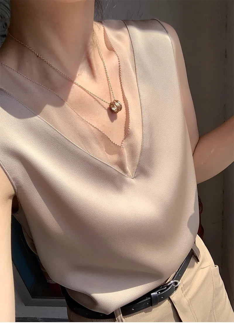 Silk halter V-neck sleeveless bodice Satin vest lace with beautiful back summer jacket with suit top