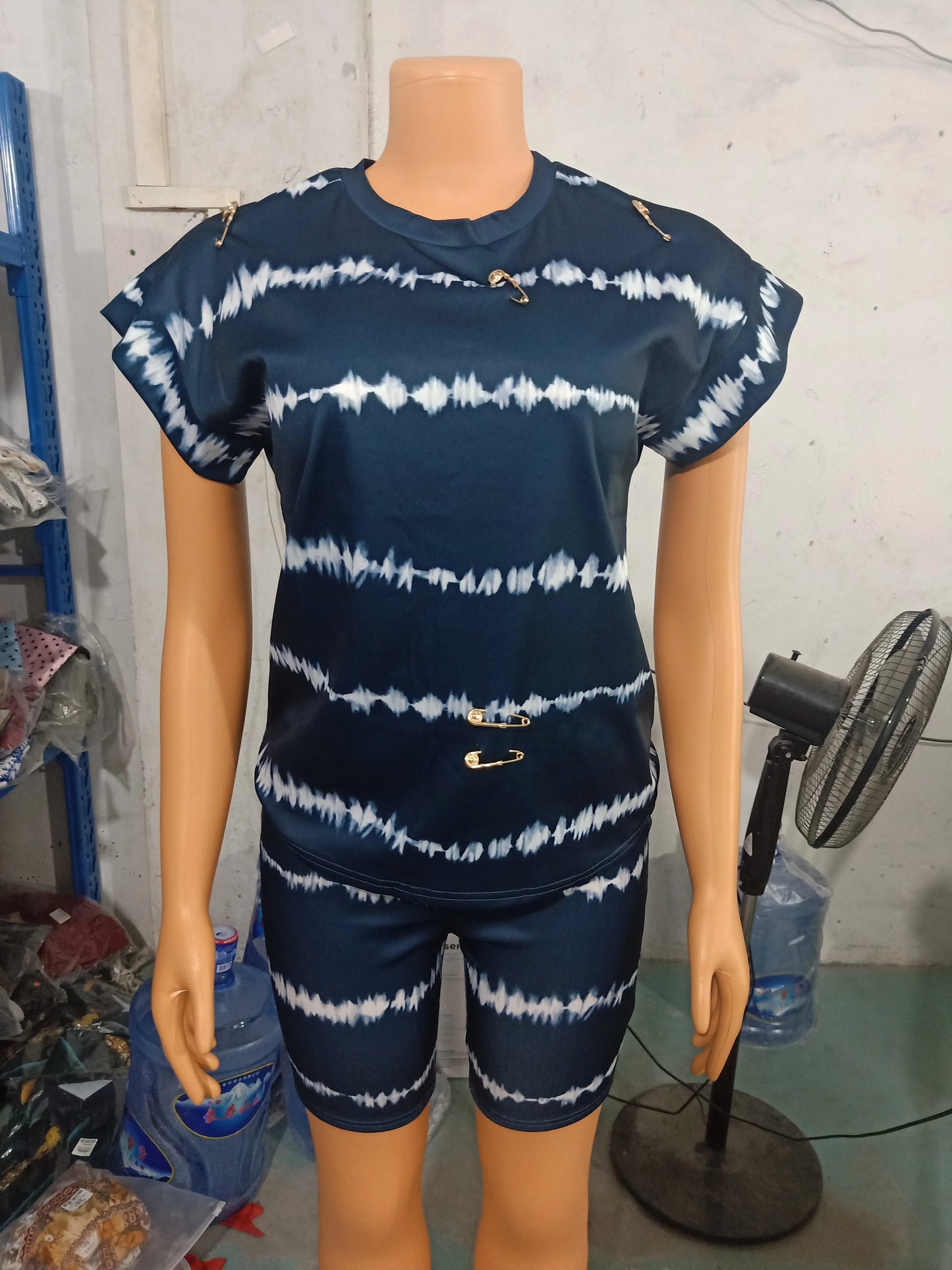 Two Piece Sets Womens Outifits Summer Fashion Design Pin Digital Print Round Neck Short Sleeved Top & Casual Skinny Shorts Set
