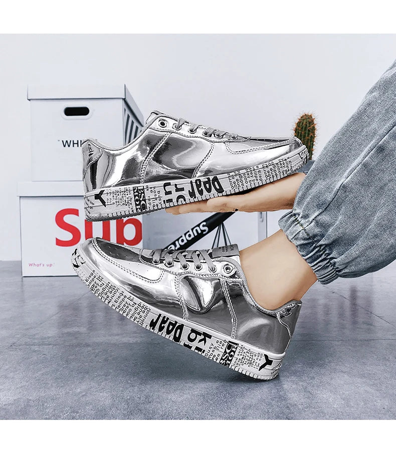 New Gold Sneakers Couple Shoes Luxury Casual Glitter Sneakers Men Hip-hop Streetwear Skateboard Shoes Men Flat Designer Footwear