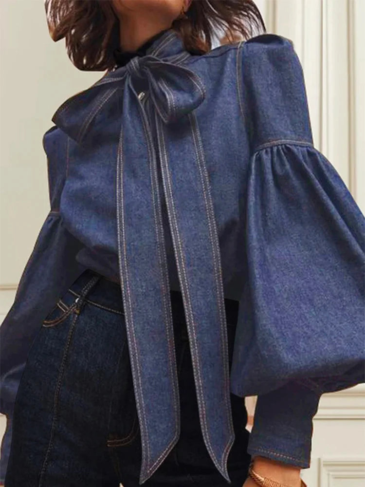 Gymystars Neue Trendige Imitation Jeans Blusenoberteile für Damen, lange Puffärmel, Schleifenverzierung, hoher Hals, Damen Herbsthemden