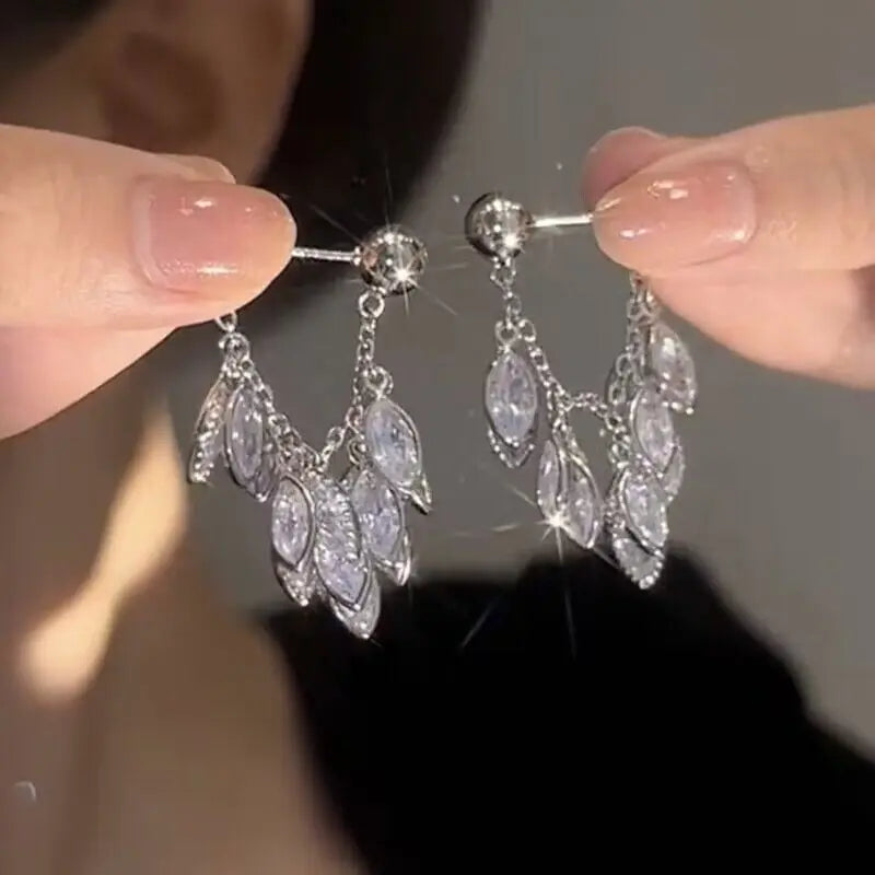 Modische Luxus-Ohrringe mit geometrischen Anhängern für Damen, Hochzeit, Party, Schmuckzubehör, wunderschöne Zirkonia-Braut-Brincos