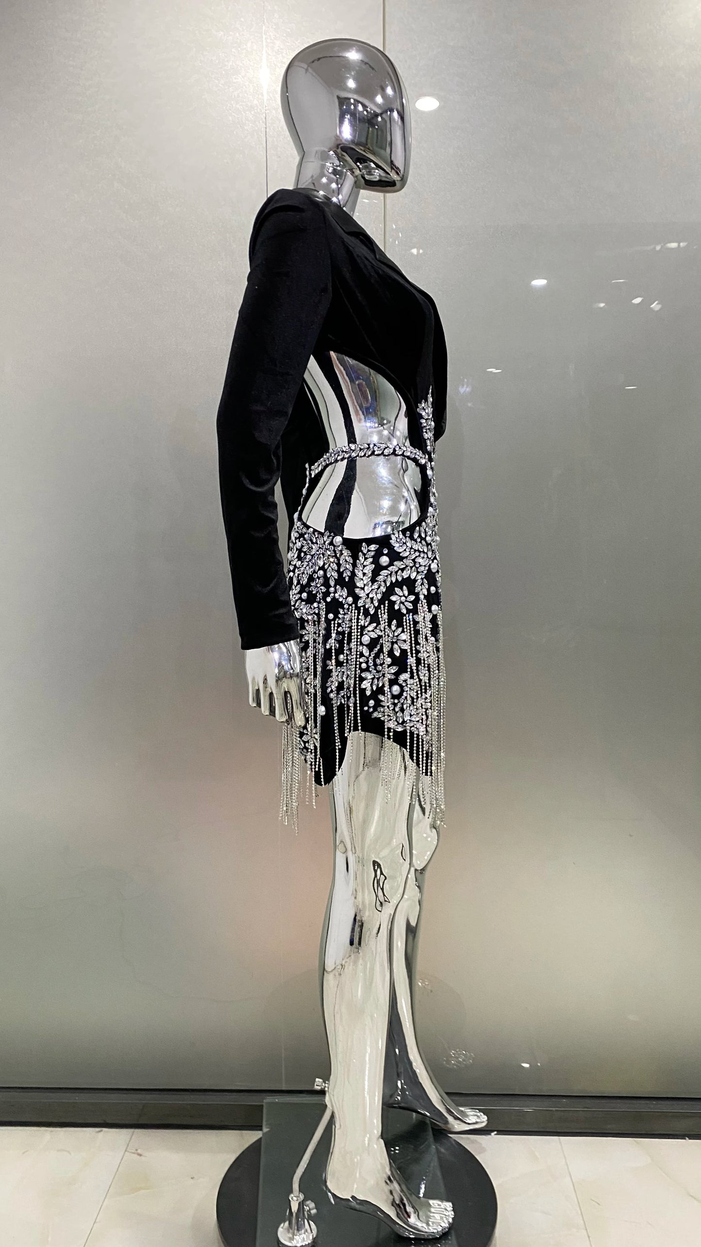 2024 Luxus Diamanten Quasten Sexy Cut-Out Gekerbte Schwarze Minikleid Damen Abendparty Vestido Feiern Club Party Outfit