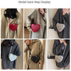Vintage Y2K Kleine Kettennieten-Umhängetasche Herzförmige Geldbörse Handtasche Rotes PU-Leder Gothic Tote Bag Mode Frauen Umhängetasche