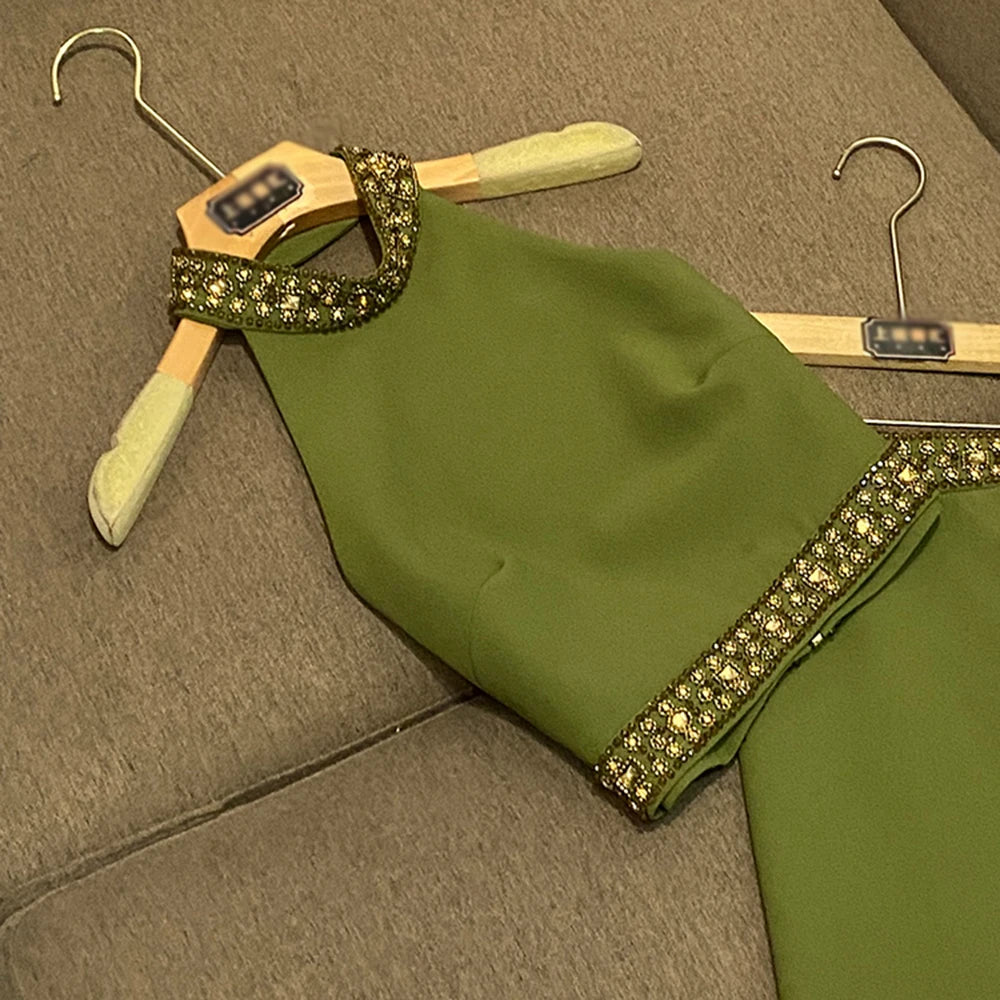 TWOTWINSTYLE Elegante Zweiteilige Sets Für Damen Camisole Ärmelloses Rückenfreies Top Hoher Bund Rock Schickes Set Weiblich Neu KSE526907