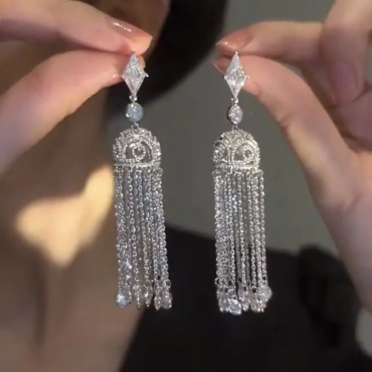 Modische Luxus-Ohrringe mit geometrischen Anhängern für Damen, Hochzeit, Party, Schmuckzubehör, wunderschöne Zirkonia-Braut-Brincos