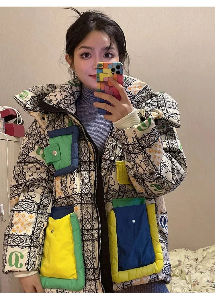 2023 Europäische Station Winter Neue Daunenjacke Damen Warm Mode Kurze Farb-Patchwork Graffiti dicke Weiße Entendaunenjacke