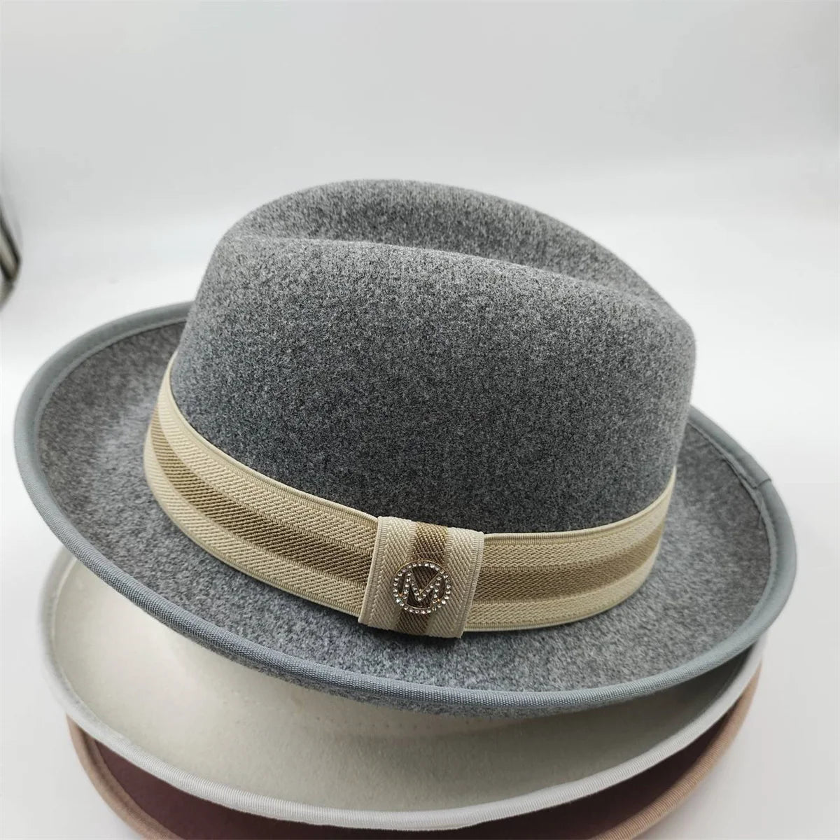 the Derby Hat bowler hat  Fedora for Women and Men Party Hat Men Hat for Winter Elastic Band Felt Hat Jazz Church Hat Wholesale
