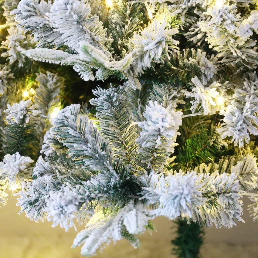 Artificial Christmas Tree PE+PVC Material Snow Spray Fusing Christmas Tree 120cm to 210cm Family Christmas Atmosphere Decoration - MAGUSTA BEAUTY