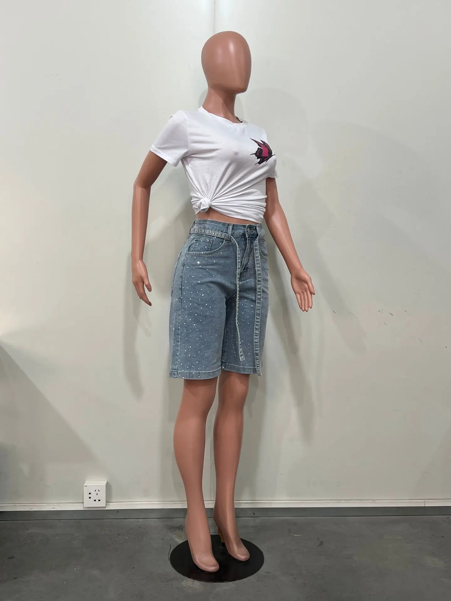 Knee Length Women Jeans High Waist Jean Denim Washed Pants Sashes Zipper Fly Distressed Straight Diamonds Summer Vintage - MAGUSTA BEAUTY