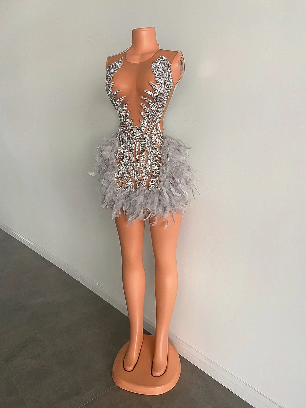 Luxury Sheer Neckline Women Cocktail Dress Pink Feather Black Girl Short Prom Dresses 2026 For Birthday Party - MAGUSTA BEAUTY