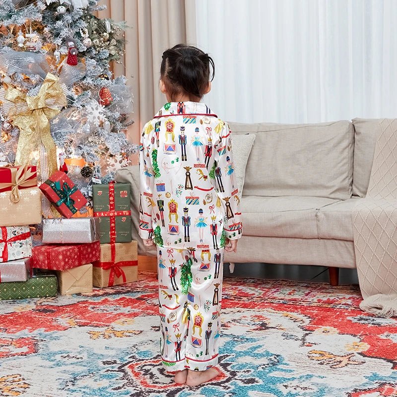 Matching Christmas Pajamas Set for Family Festive Tree Print Sleepwear for Mommy and Me Matching Tops and Pants for a Cozy - MAGUSTA BEAUTY