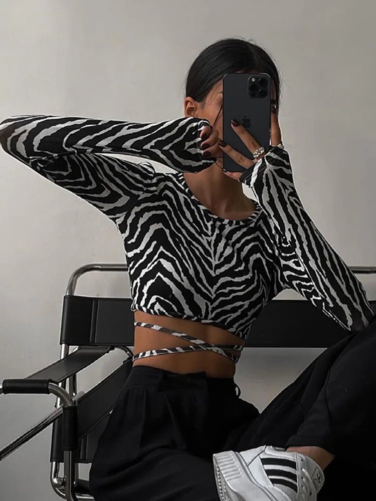 Sexy Backless Lace ups Pullover Tees Women Autumn Black O-neck Slim Longsleeve Short T-Shirt - MAGUSTA BEAUTY
